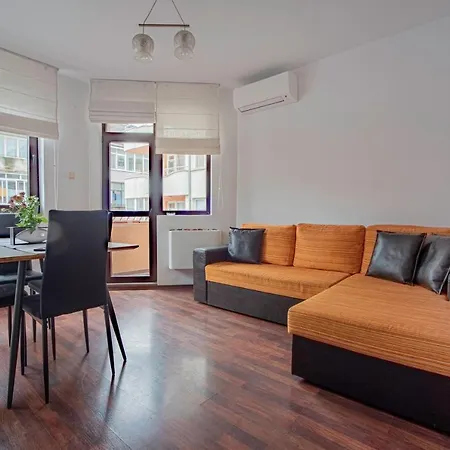 Apartman Epicenter By Rv *